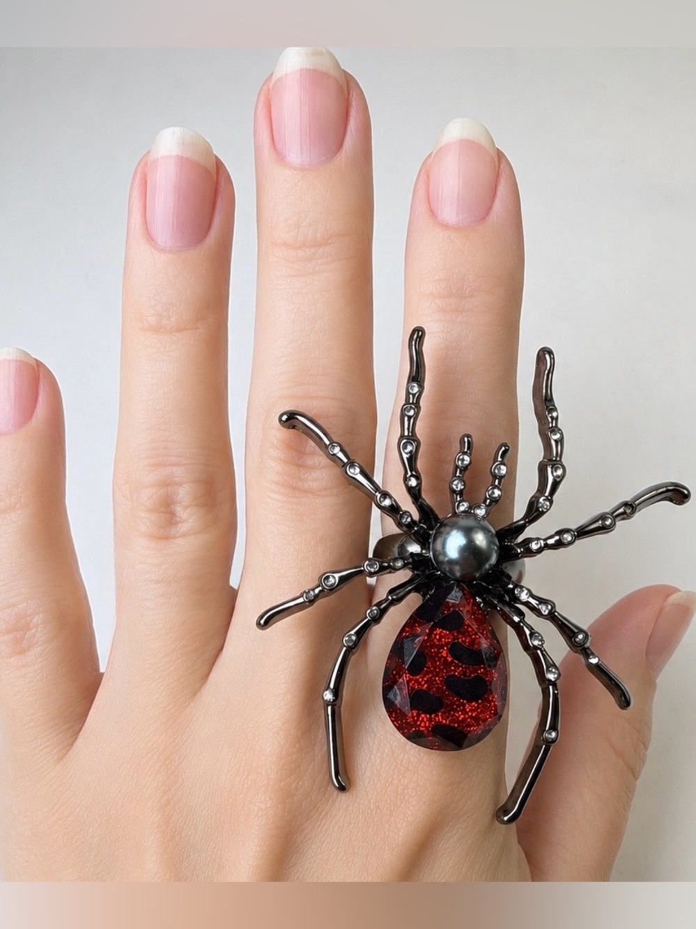 Betsey Johnson Spider Cocktail Ring Red Crystal Hematite Halloween Size 7